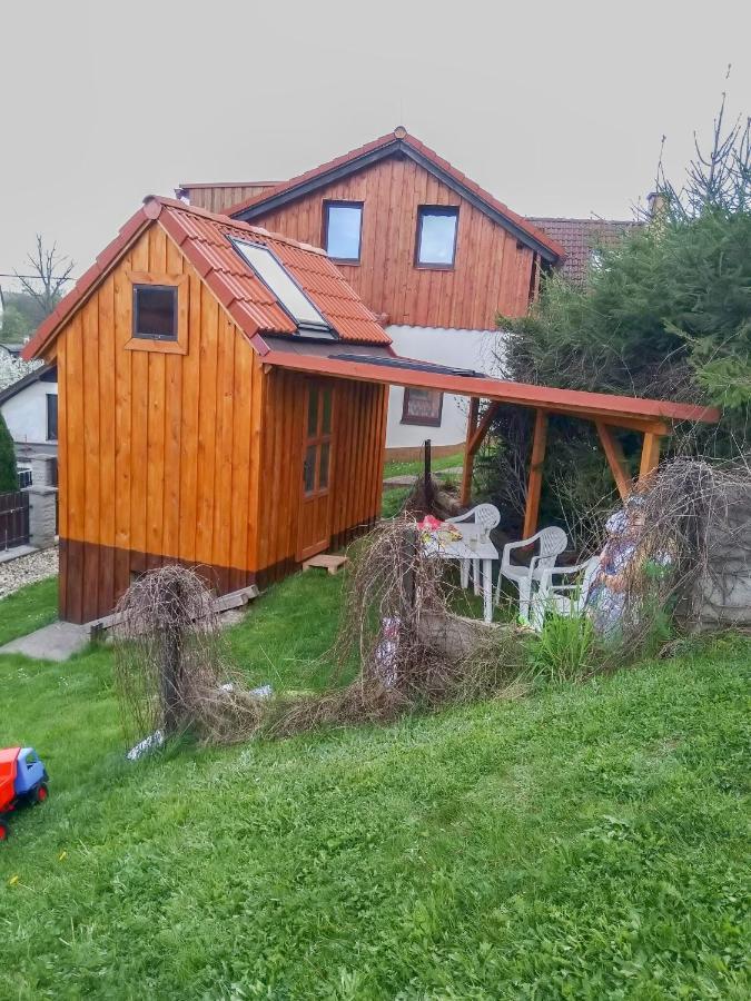 Červený Kostelec Apartman V Pensionu U Holzaepfelu מראה חיצוני תמונה