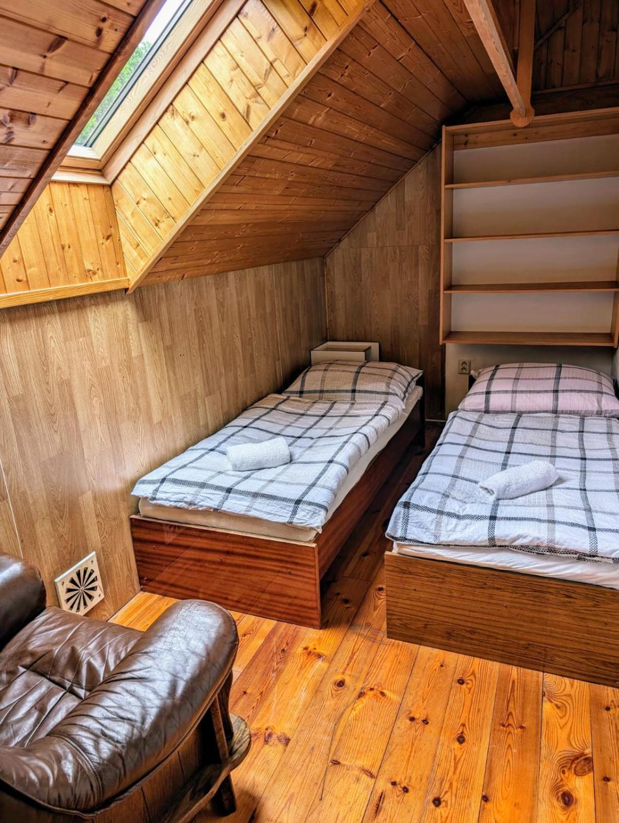 Červený Kostelec Apartman V Pensionu U Holzaepfelu מראה חיצוני תמונה